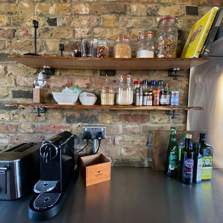 Bright & Beautiful Loft 10Mins To Shoreditch London Exteriör bild